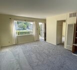 Living room / entrance - 4137 W 173rd St