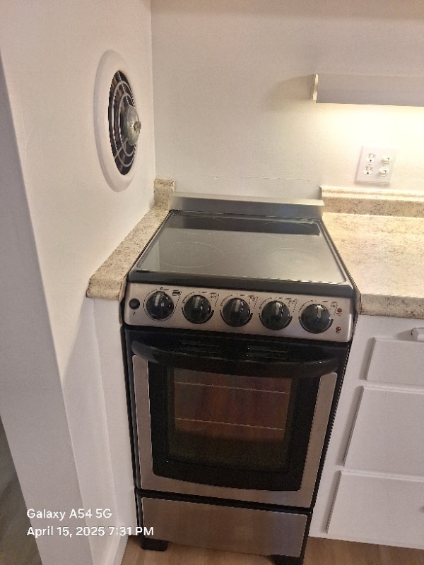 Photo - 609 De La Vina St Unit 18