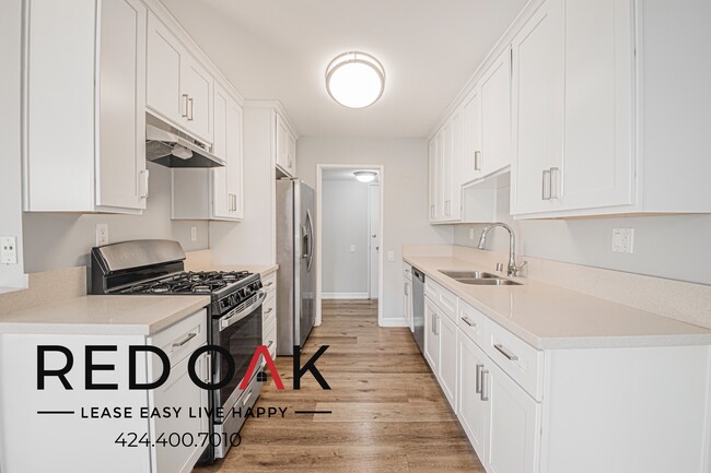 Photo - 15101 Magnolia Blvd Unit C8