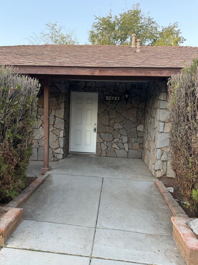 Photo - 14606 Riverside St