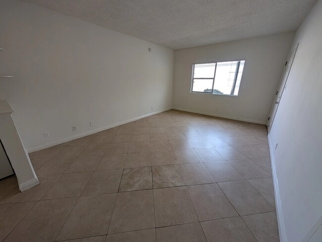 Photo - 3630 Westwood Blvd Unit 20