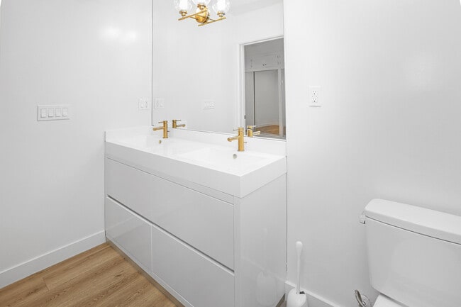 Photo - 951 N Curson Ave