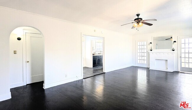 Building Photo - 1857 7th St Rental