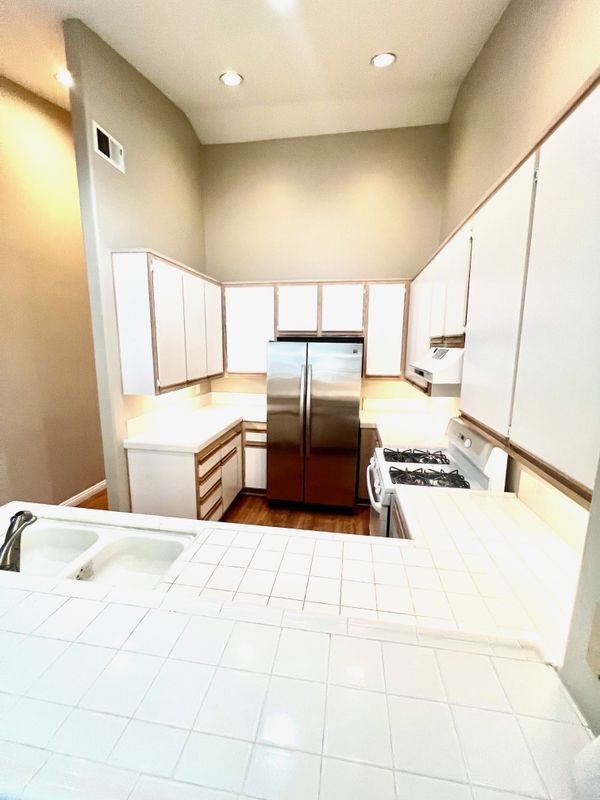 Photo - 31 Highpark Pl