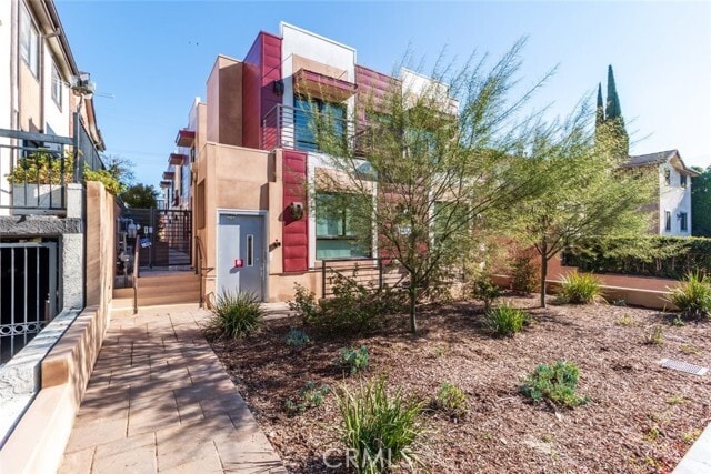 Photo - 1212 Viola Ave Unit 102