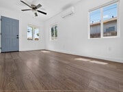 Photo - 9524 Mayne St