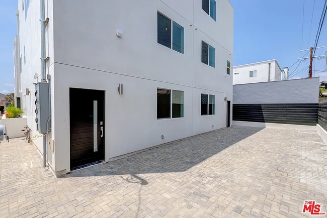 Photo - 1856 S Curson Ave Unit 1