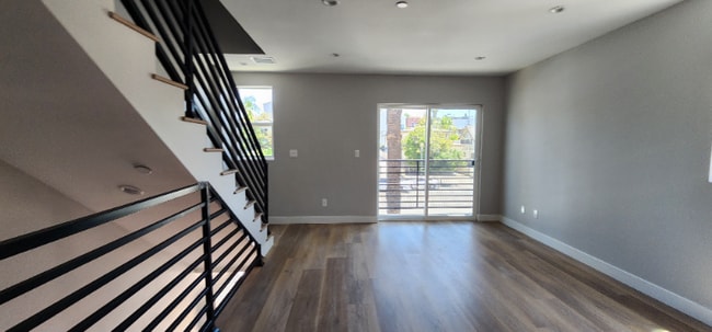 Photo - 117 S Rampart Blvd Townhome