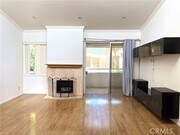 Photo - 5325 Newcastle Ave