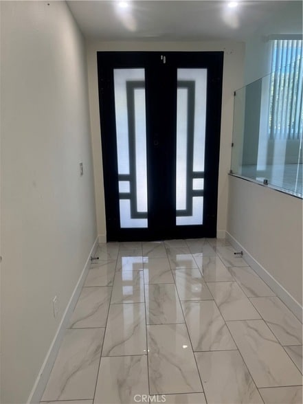 Photo - 7127 White Oak Ave