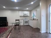 Photo - 1367 W 12th St Unit B