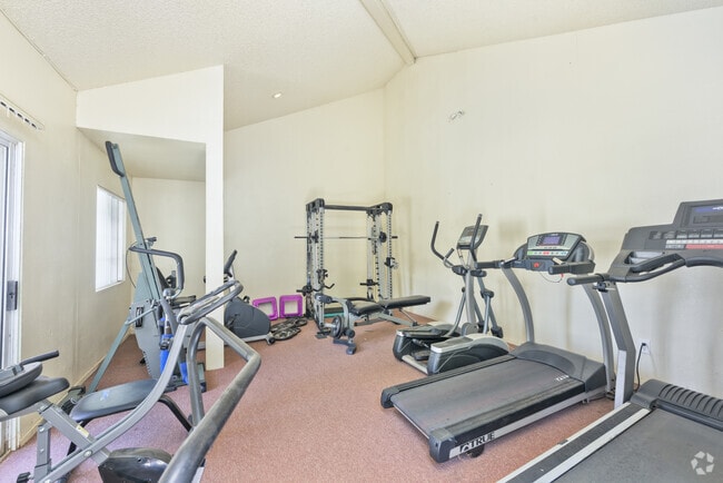 Fitness Center - Casa Del Sol Apartment Homes