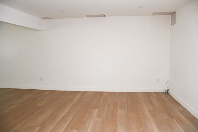 Photo - Valencia (994) Unit Valencia (994) #104