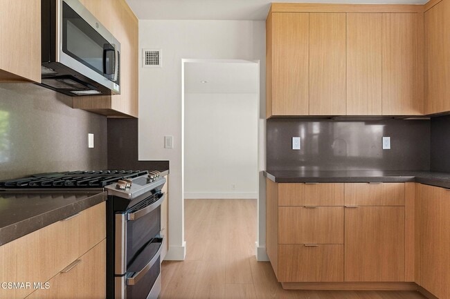 Photo - 84 Sunny Vista Ave