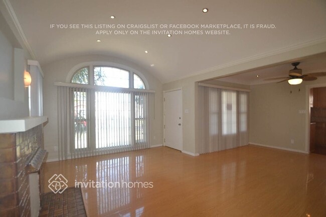Photo - 1932 W 84th Pl