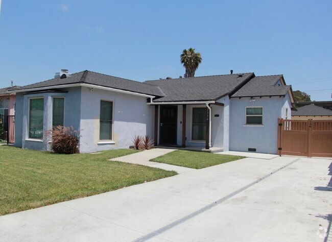 Building Photo - 2334 S Garth Ave Rental
