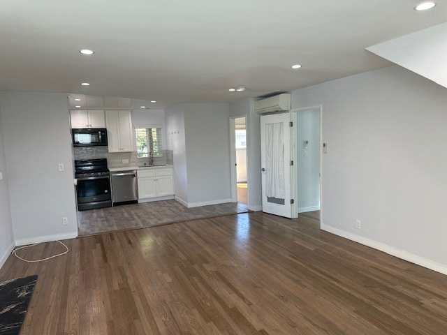 Photo - 8424 Glider Ave