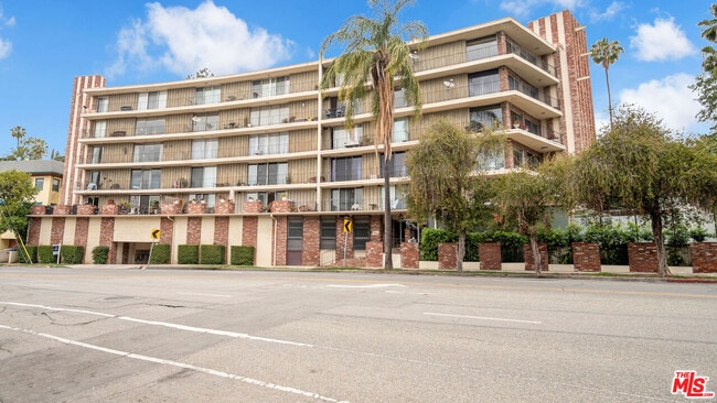 Photo - 2260 N Cahuenga Blvd Unit 106