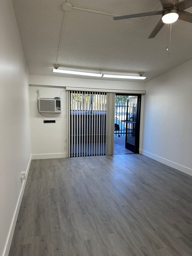 Photo - 208 Van Houten Ave