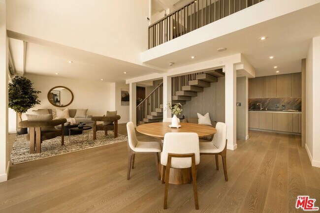 Photo - 2025 Ave of the Stars Unit 1208