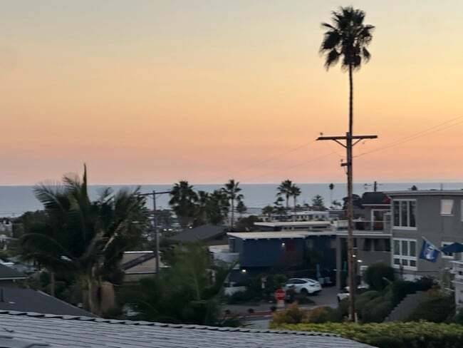 Building Photo - 33772 Violet Lantern St Unit B