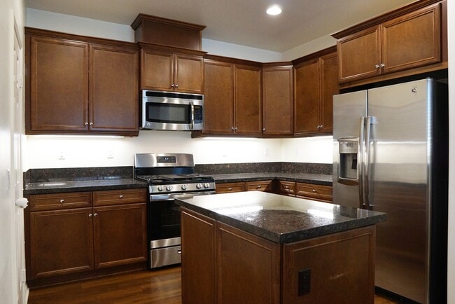 Photo - 639 Calle Vibrante