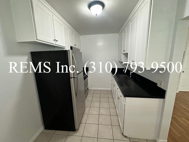 Photo - 907 Manhattan Ave Unit 01