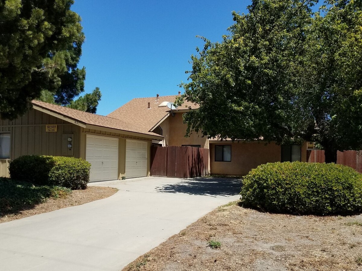 Photo - 601 E Pine Ave Unit 601A