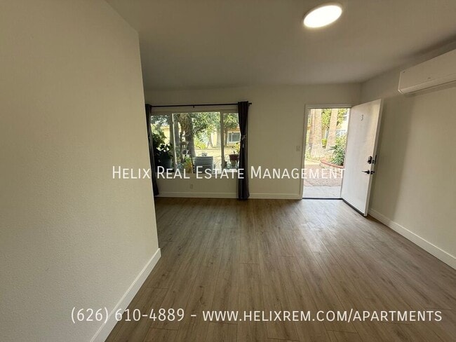 Photo - 1623 S Walnut St Unit 1