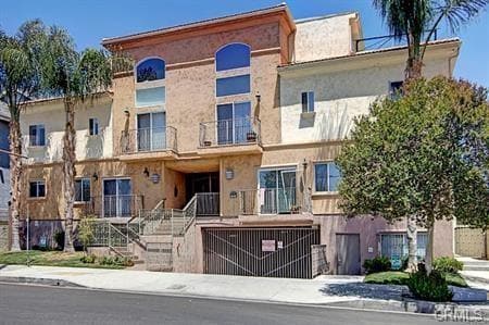 Building Photo - 8800 Etiwanda Ave Unit 8