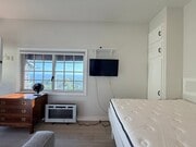 Photo - 30 N Stonington Rd Unit 30 1/2