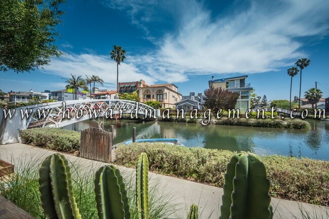 Building Photo - 02500ST Unit 2502