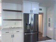 Photo - 22315 Kittridge St