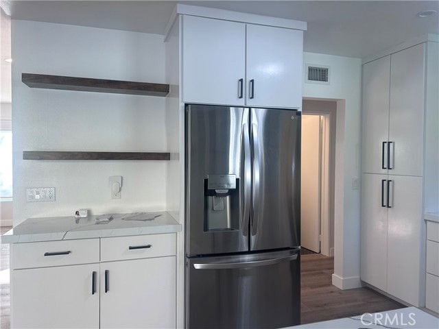 Photo - 22315 Kittridge St