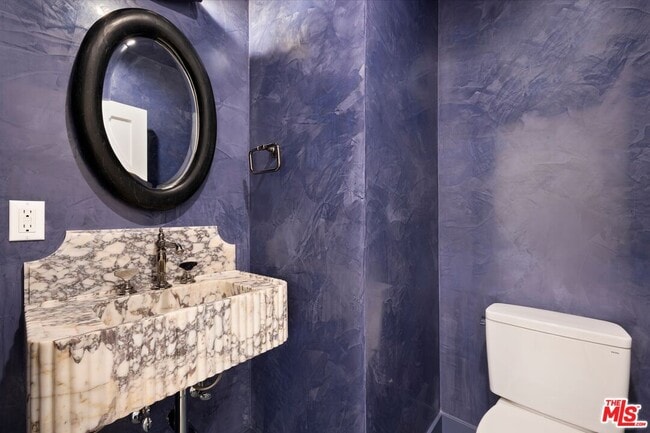 Photo - 211 S Formosa Ave