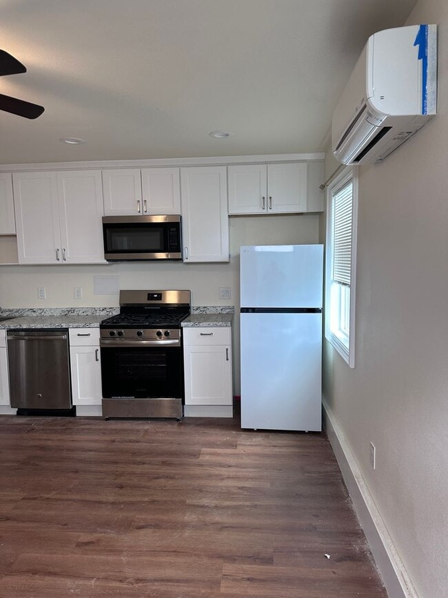Photo - 760 El Nido St