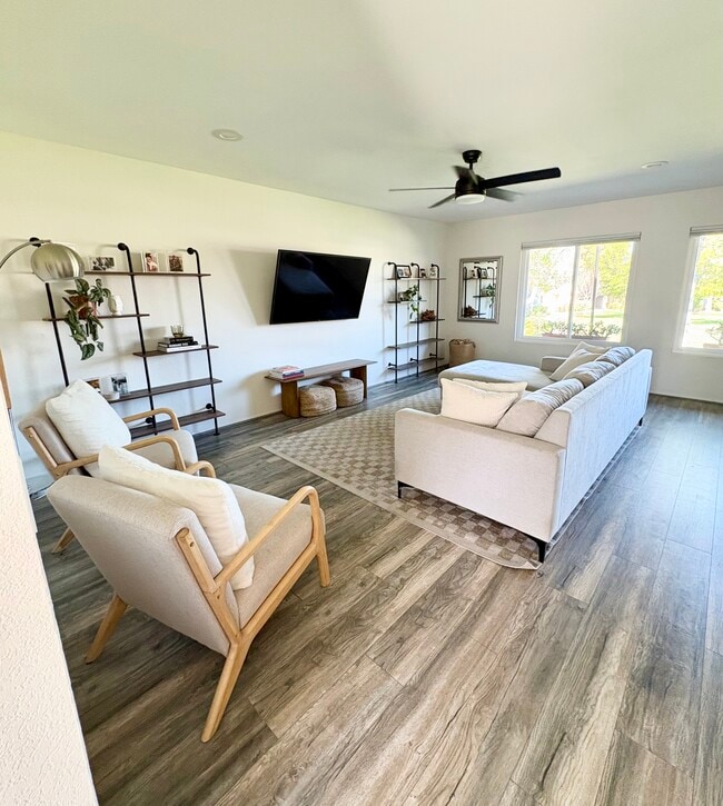 Photo - 2520 Via Esparto