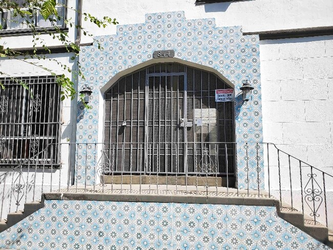 Photo - 851 Sanborn Ave Unit 27