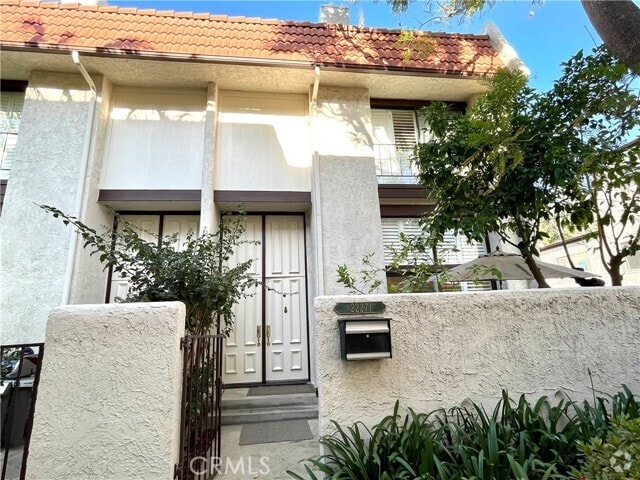 Building Photo - 22271 Erwin St Rental