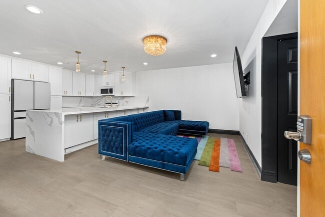 Photo - Stunning & fully upgraded 1BR/1BA residence in the heart of Little Italy