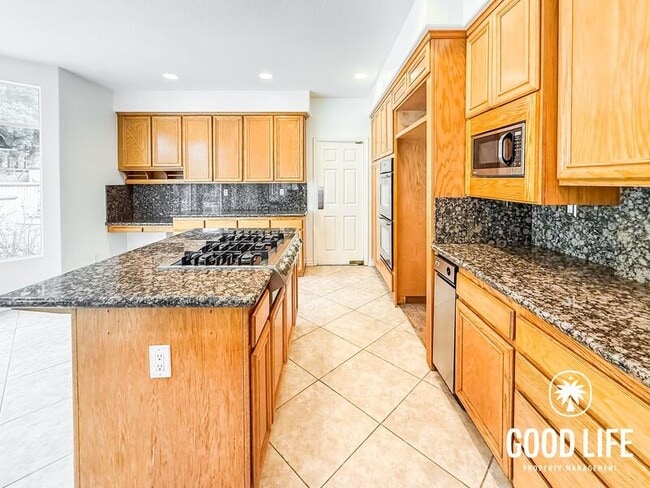 Photo - 709 S Hidden Creek Cir