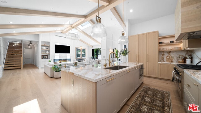 Photo - 1914 Laurel Canyon Blvd