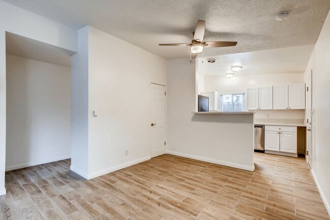 Photo - 2 Bedroom/1 Bath single story unit in duplex for rent in Encinitas!