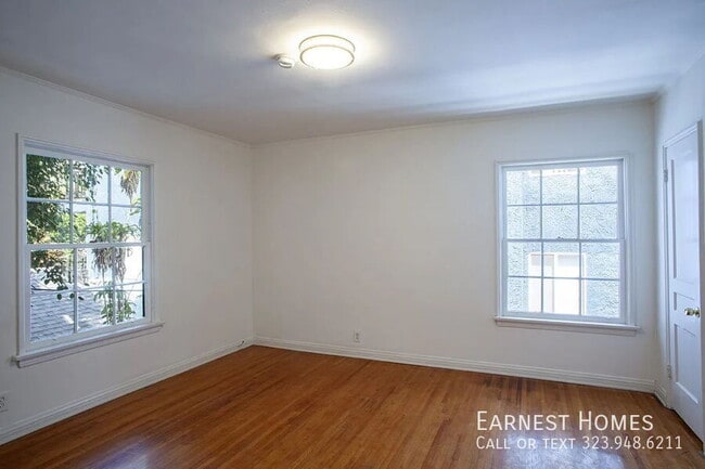 Photo - 127 N Doheny Dr Unit 4