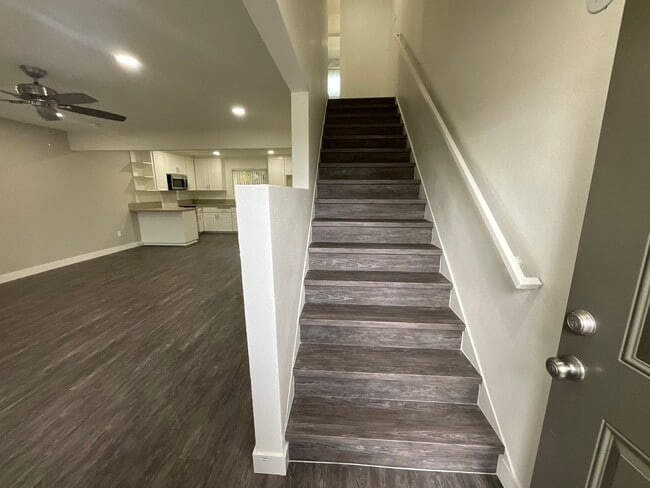 Photo - Diamond Crest Apartments