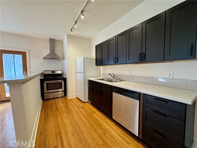 Photo - 1216 N Kenmore Ave Unit 3