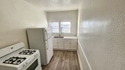 Photo - 1330 W 11th St Unit 16
