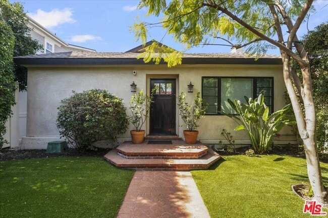 Photo - 645 N Sierra Bonita Ave