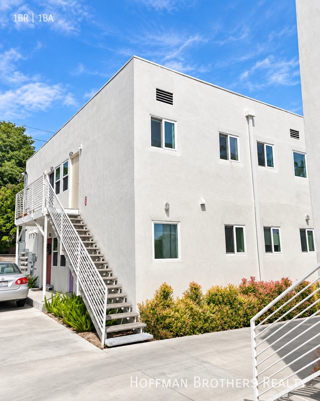 Photo - 419 N Coronado St