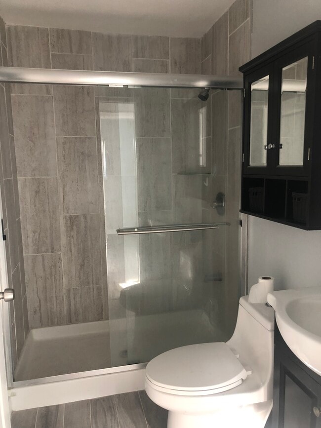 Photo - 19729 Normandale Ave